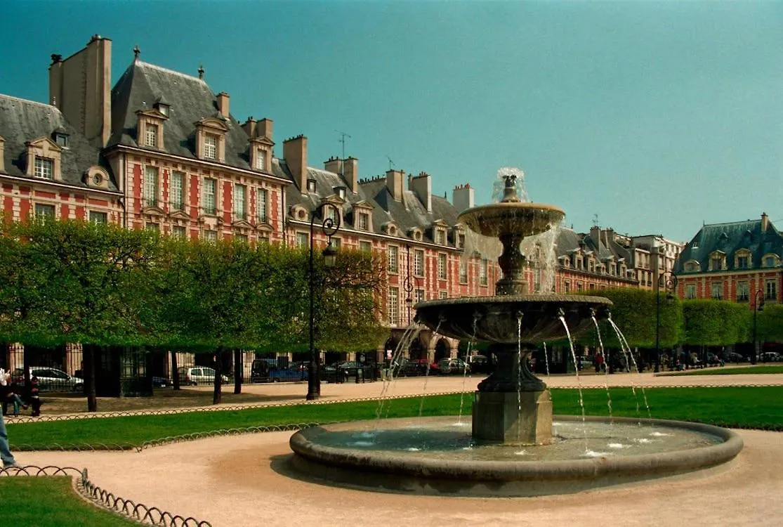 Charming 1Br Apartment With Terrace Le Marais Paris Center